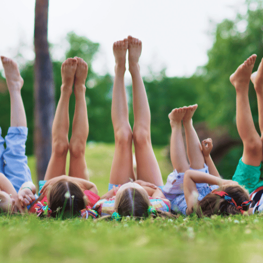 Paljasjalkakengät lapselle ja kasvavan jalan kehittyminen