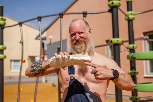 Kuinka siirtyä paljasjalkakenkien käyttöön helposti ja turvallisesti?