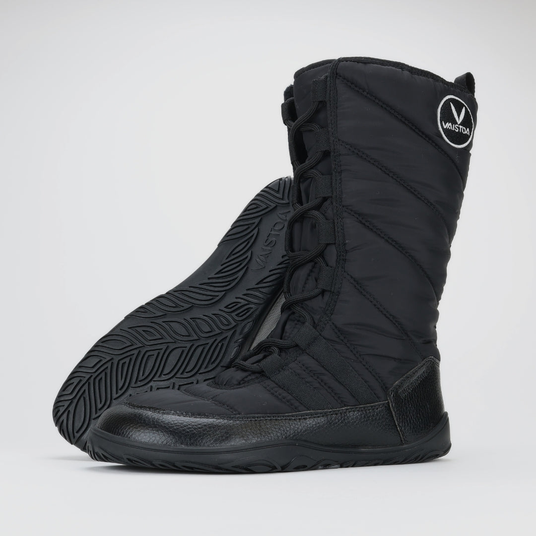 Vaistoa Hanki Paljasjalkakengat Pitkavartiset Talvisaappaat Musta Design From Finland