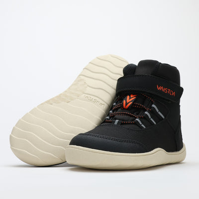 vaistoa kaste vedenpitavat lasten paljasjalkakengat musta design from finland